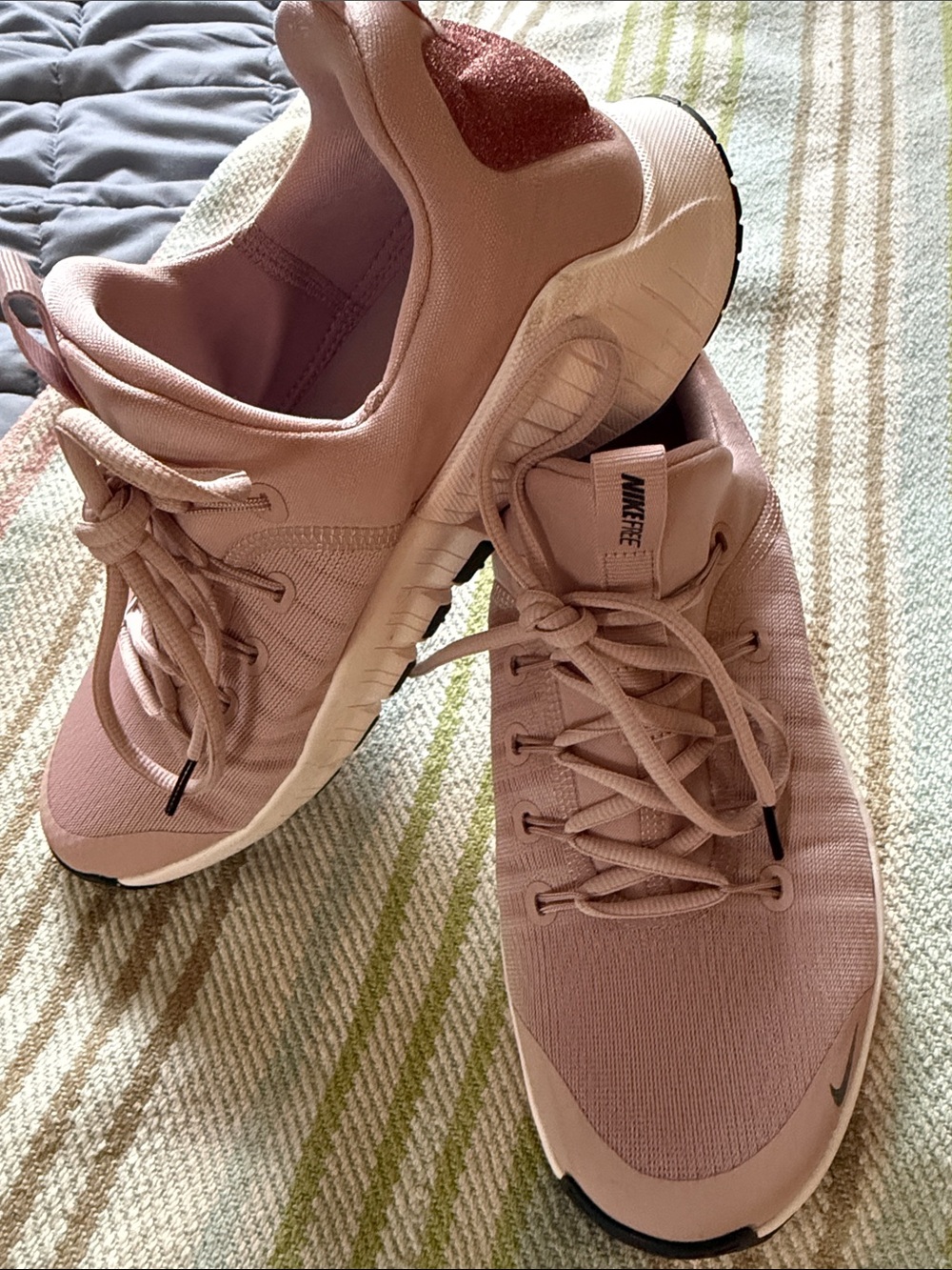 NIKE Free Metcon 6 Training Sneakers